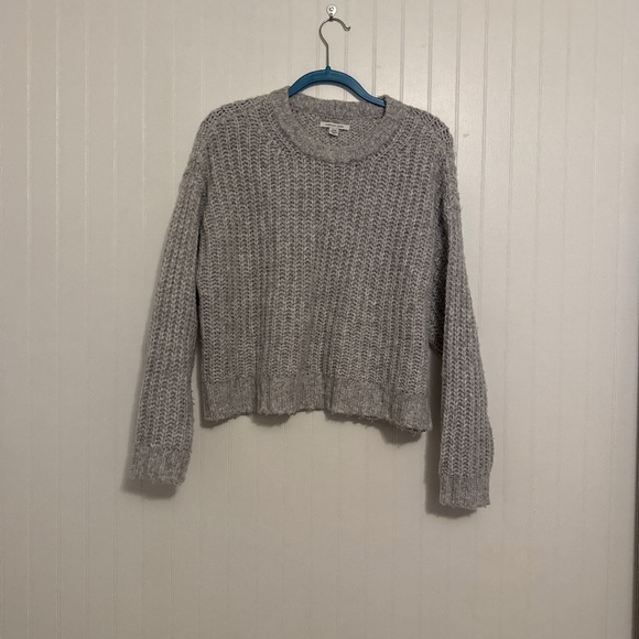 Sweater - Picture 1 of 1